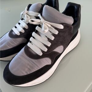 Alexander McQueen Gray, Black and White Suede-Trim Runner Sneakers size 45 / 12